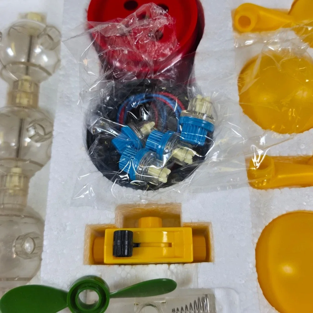 Capsela 400 Motorized Science Discovery System Kids OS Multi Good 22 Projects